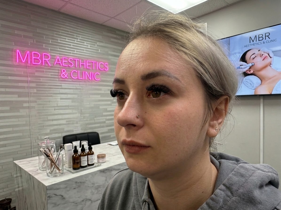 Russian volume eyelash extensions