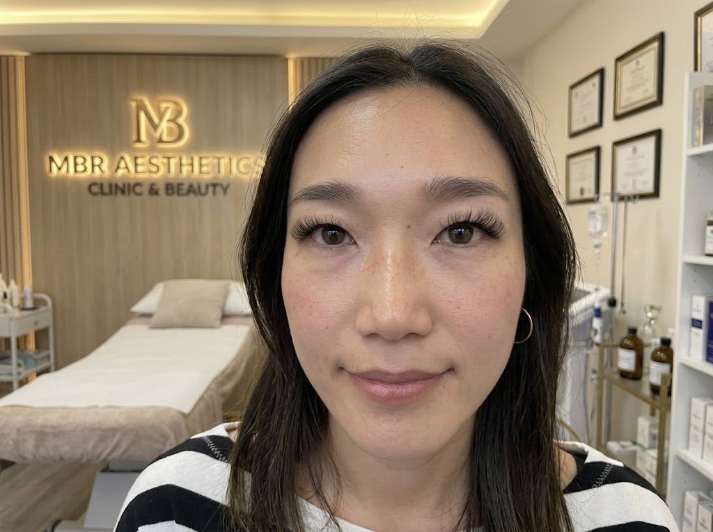 Classic lash Extensions